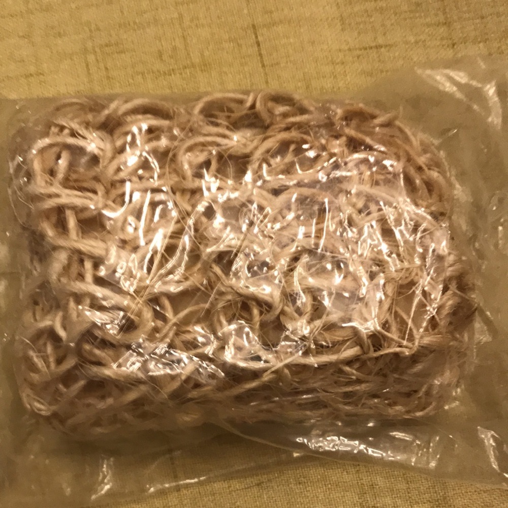 Forever Spring-Sisal wrapped seaweed body bar NWT